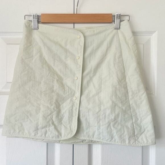 ZARA Cream Quilted Snap Front Nylon Quilted Mini Skirt • Gorpcore • Size S 🔴 - Picture 2 of 5